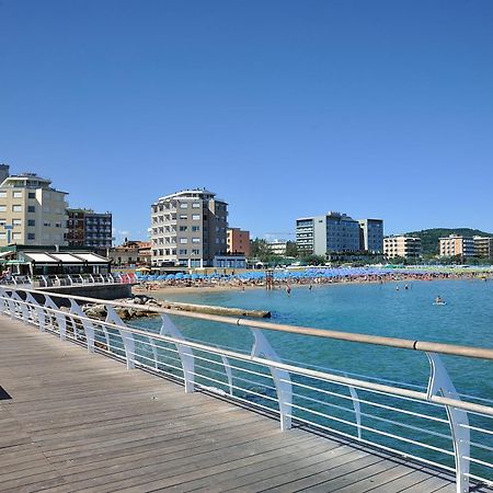 Clipper Hotel Pesaro Ngoại thất bức ảnh