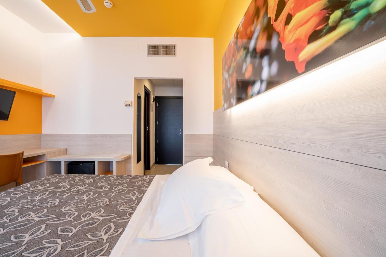 Clipper Hotel Pesaro Ngoại thất bức ảnh