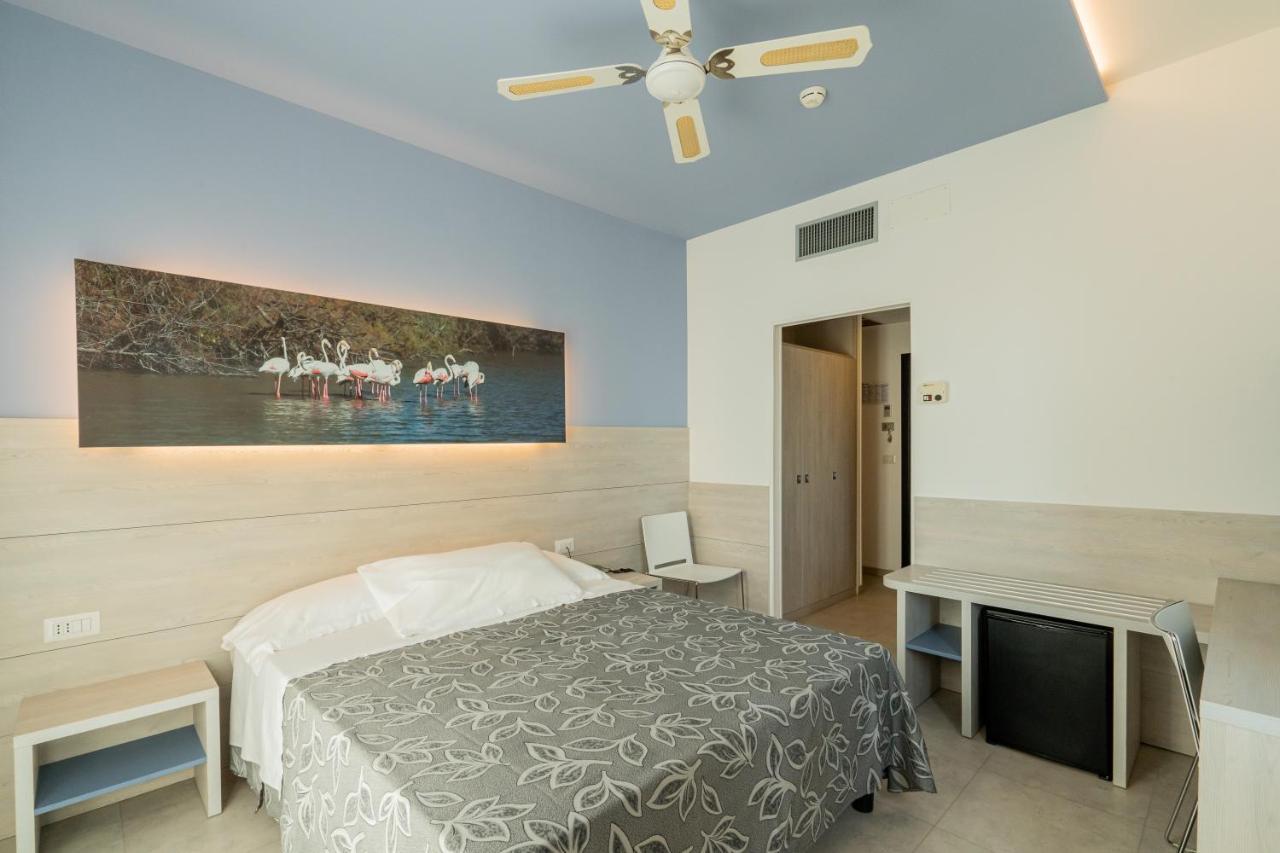 Clipper Hotel Pesaro Ngoại thất bức ảnh