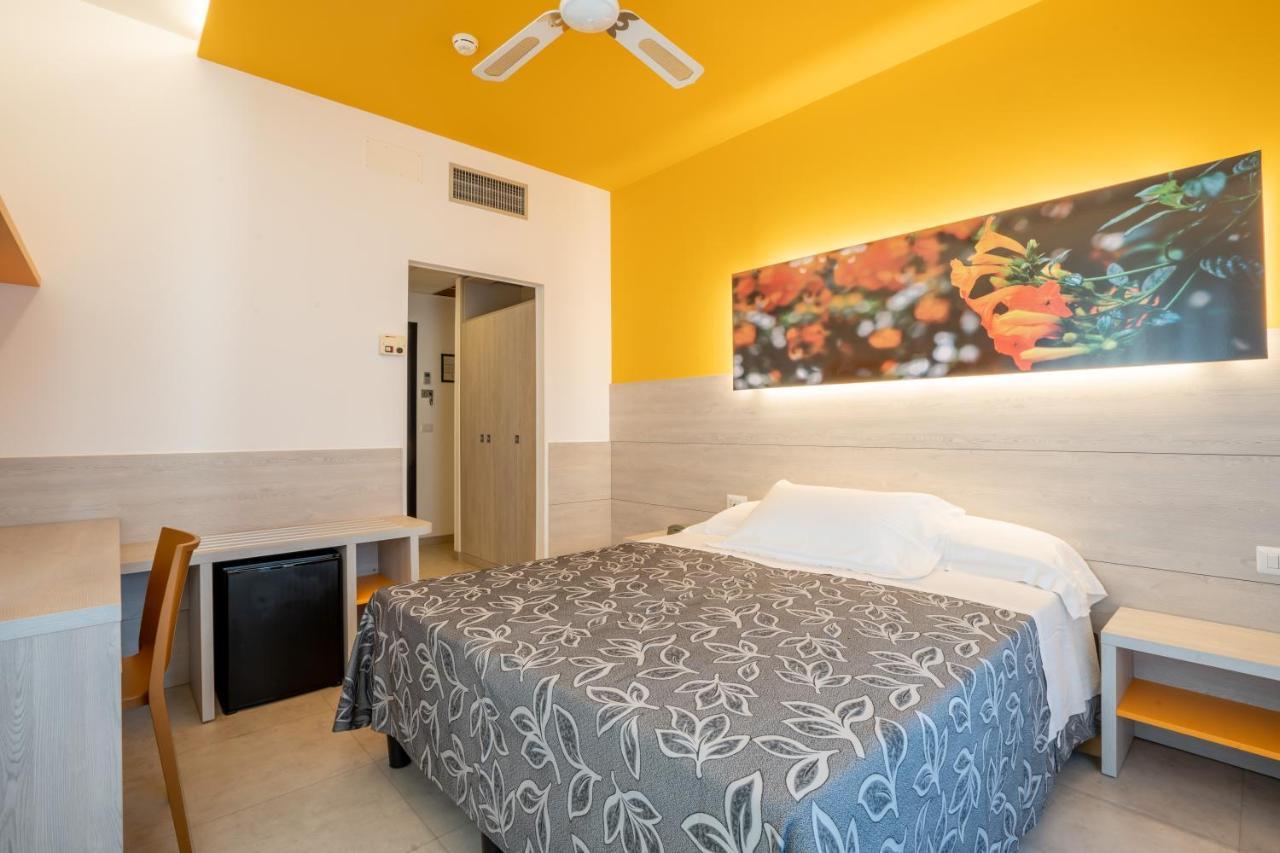 Clipper Hotel Pesaro Ngoại thất bức ảnh