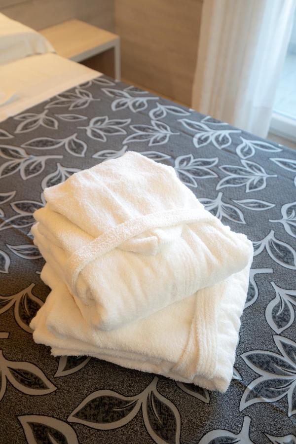 Clipper Hotel Pesaro Ngoại thất bức ảnh