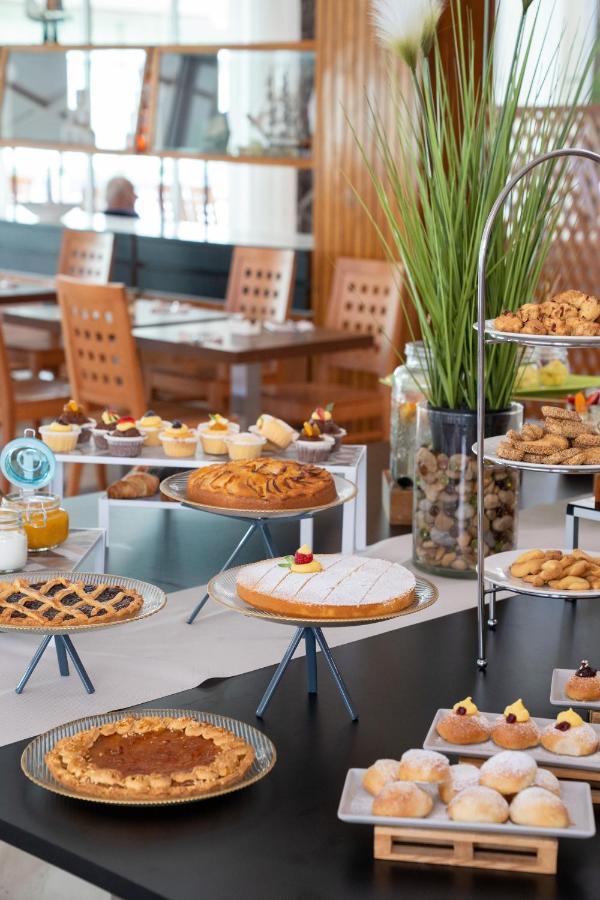 Clipper Hotel Pesaro Ngoại thất bức ảnh