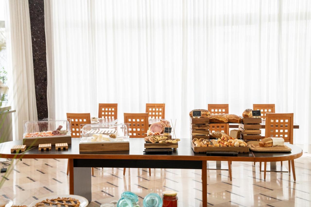 Clipper Hotel Pesaro Ngoại thất bức ảnh