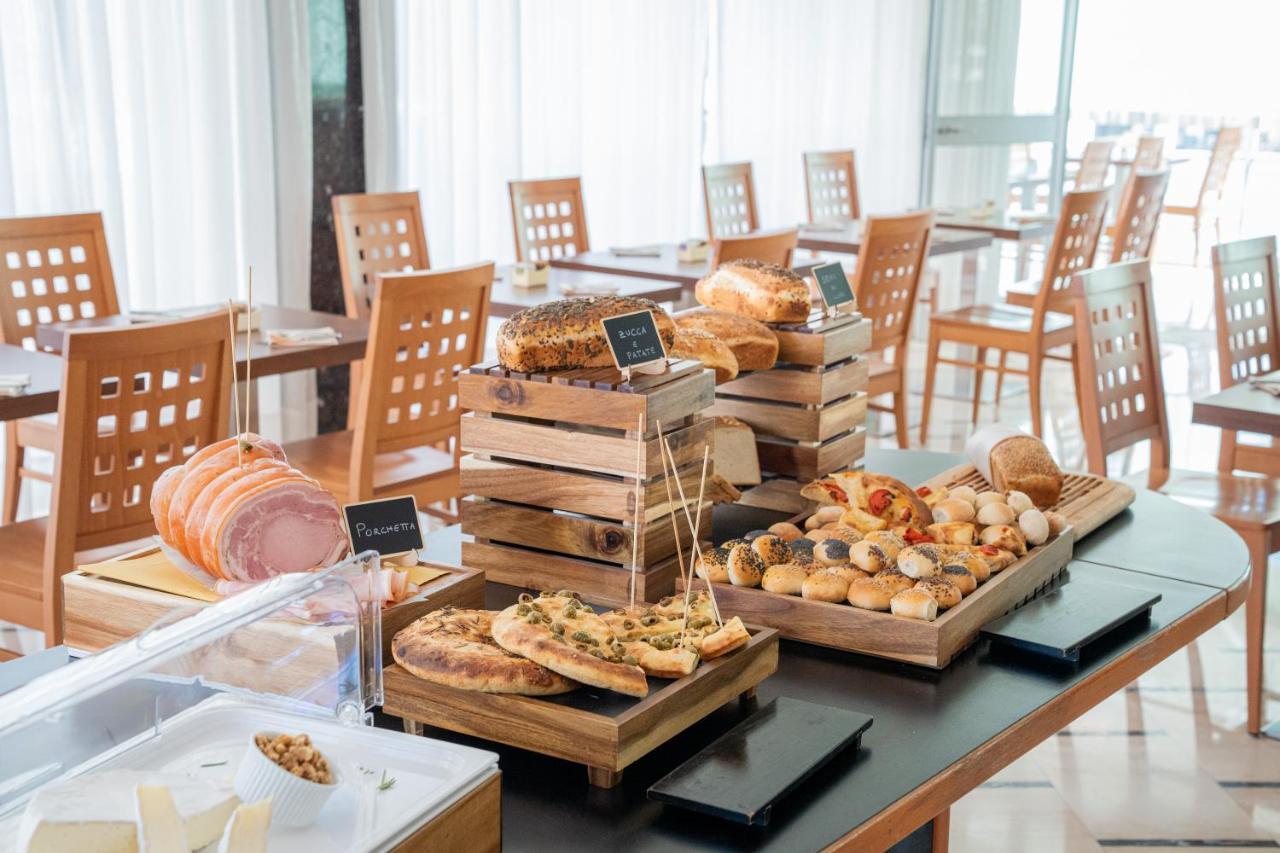 Clipper Hotel Pesaro Ngoại thất bức ảnh