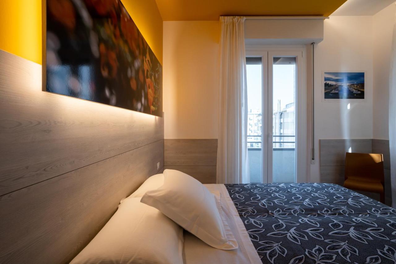 Clipper Hotel Pesaro Ngoại thất bức ảnh