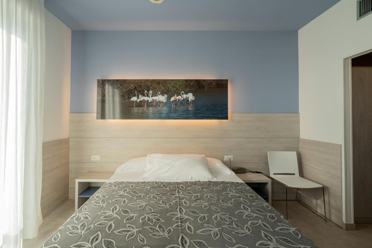 Clipper Hotel Pesaro Ngoại thất bức ảnh