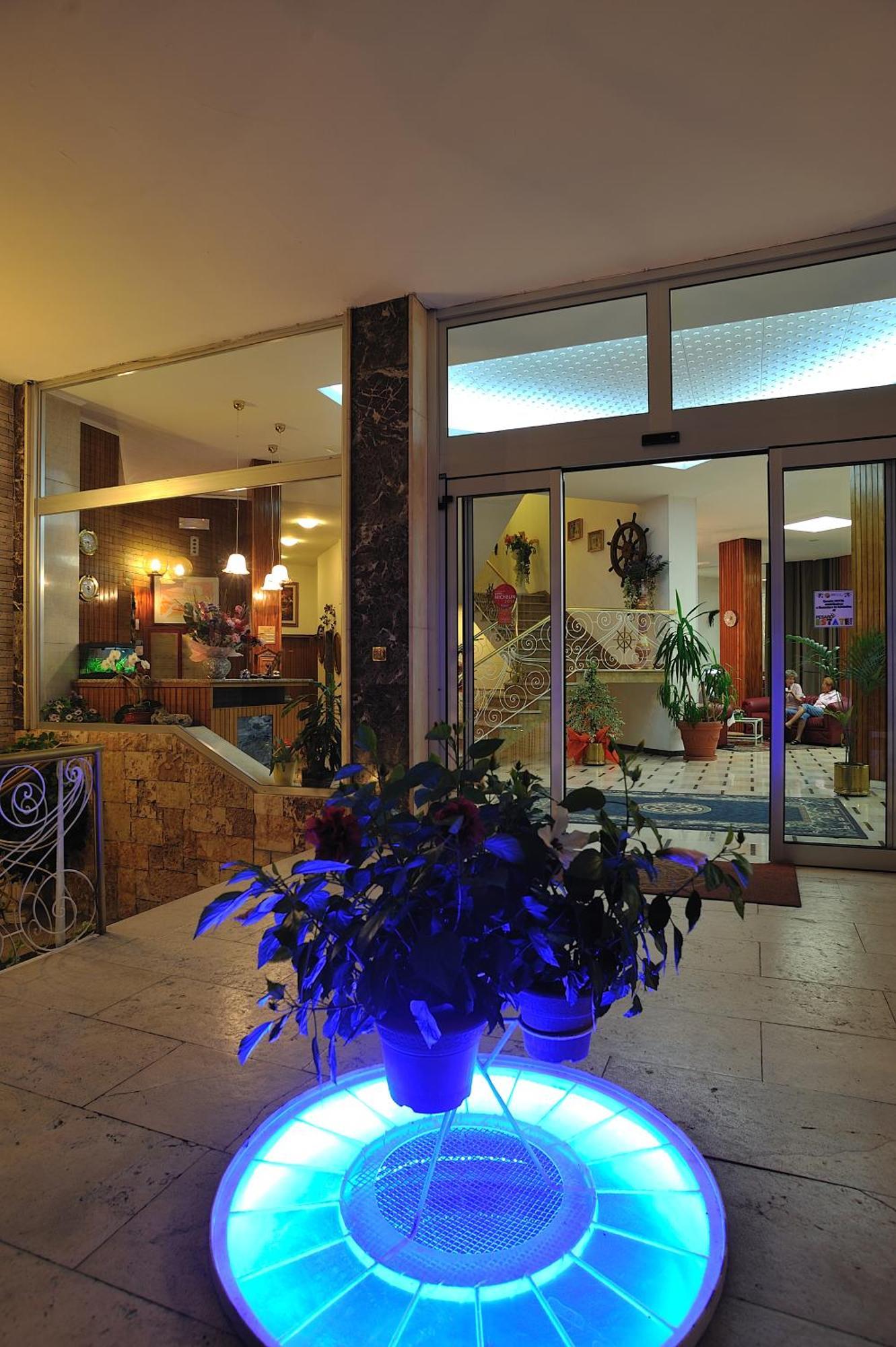 Clipper Hotel Pesaro Ngoại thất bức ảnh
