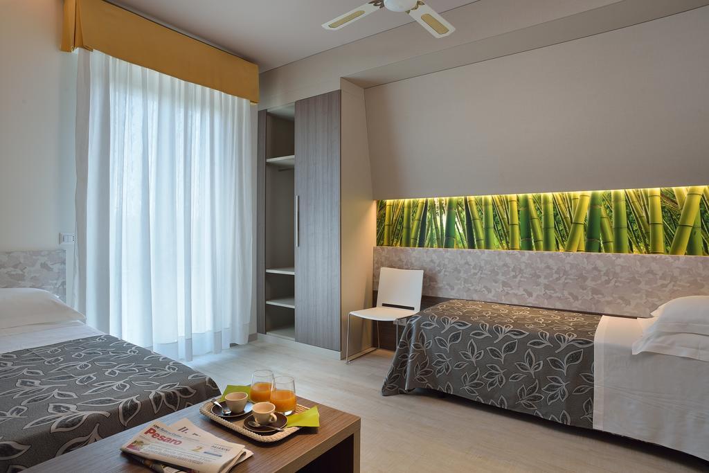 Clipper Hotel Pesaro Ngoại thất bức ảnh